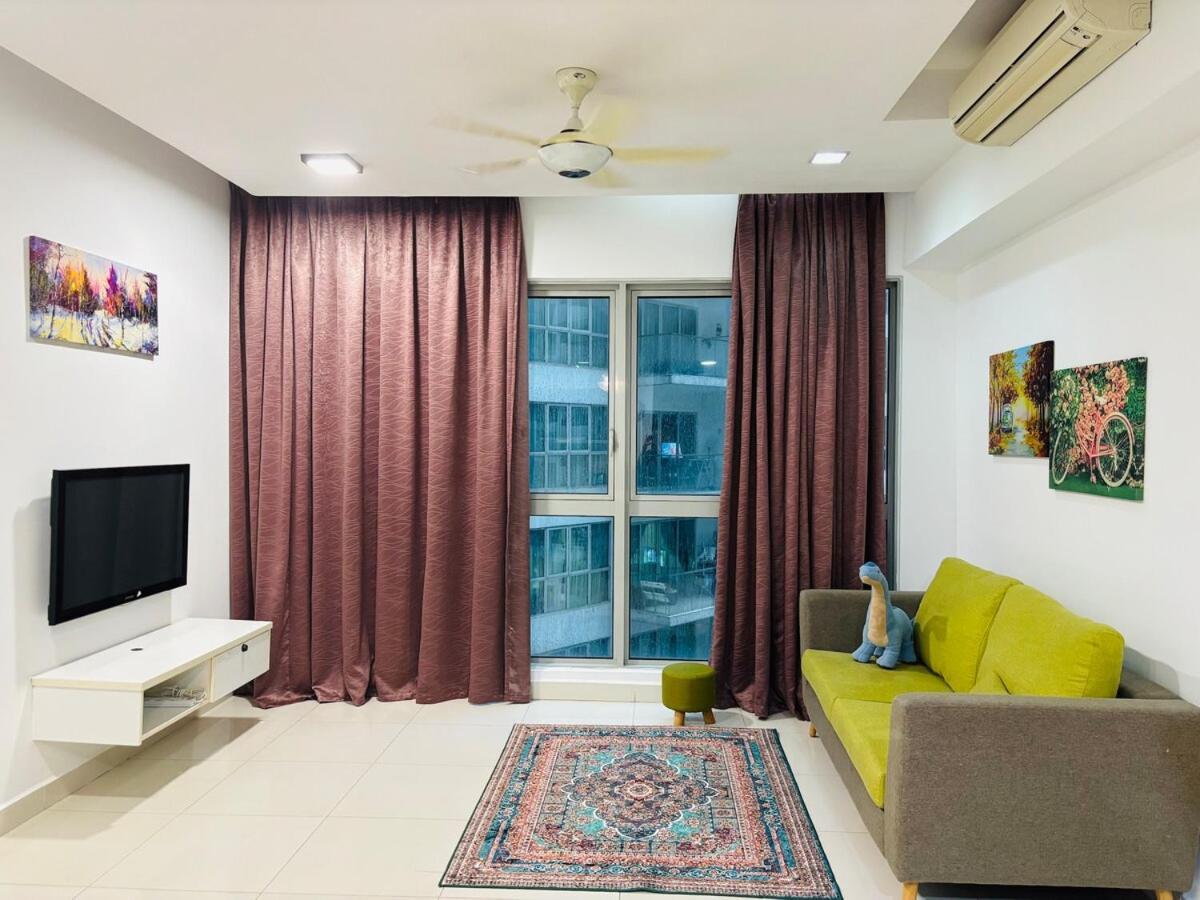Regalia Upper View By Willow Homes Kuala Lumpur Room photo