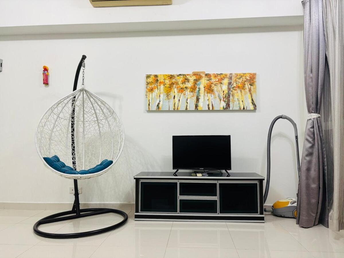 Regalia Upper View By Willow Homes Kuala Lumpur Room photo